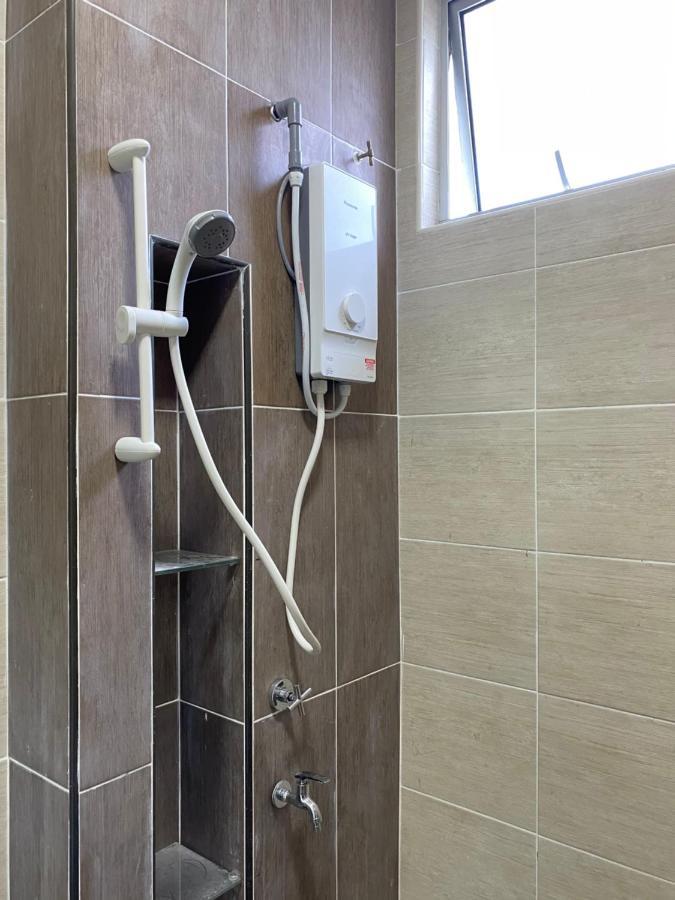 Cempaka Homestay Soga Perdana Бату Пахат Екстериор снимка